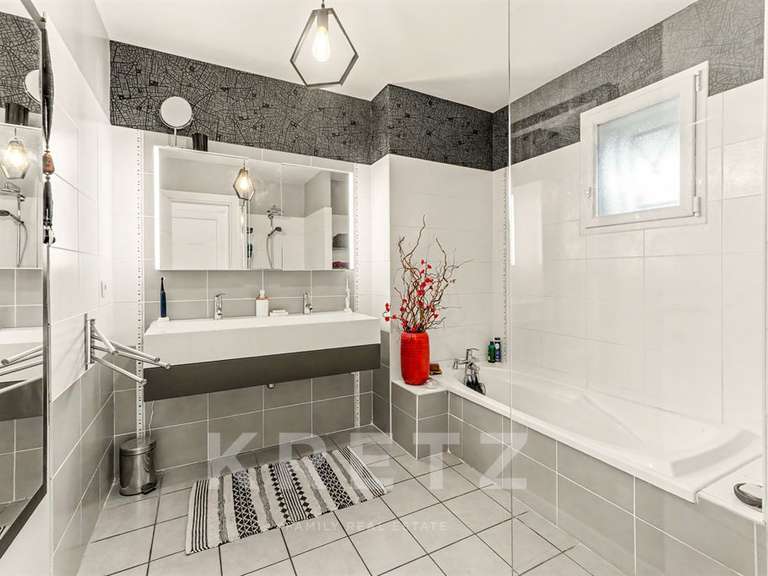 Maison Tournefeuille - 4 chambres - 200m²
