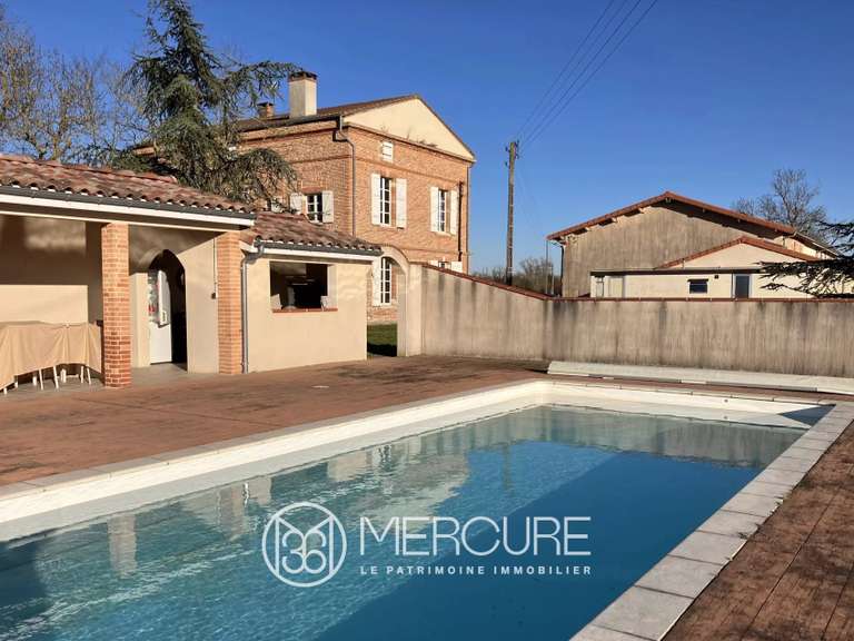 Propriété Tournefeuille - 3 chambres - 350m²