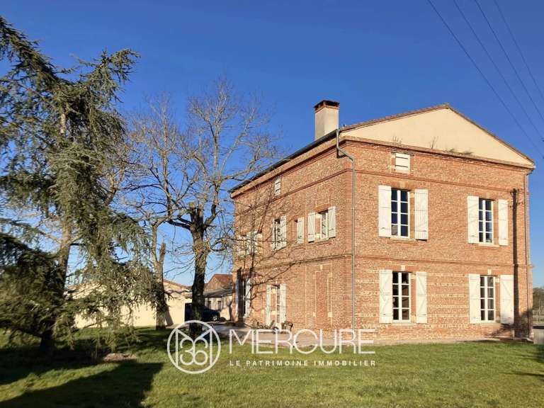 Propriété Tournefeuille - 3 chambres - 350m²