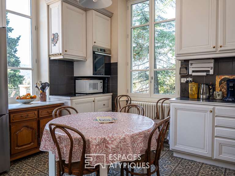 Maison Tournon-sur-Rhône - 7 chambres - 310m²