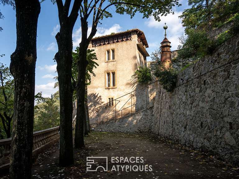 Maison Tournon-sur-Rhône - 7 chambres - 310m²