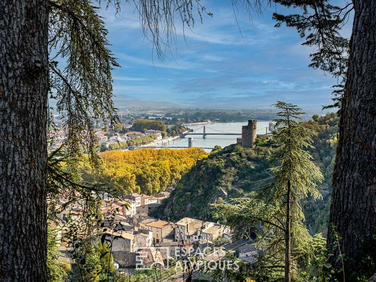 Maison Tournon-sur-Rhône - 7 chambres - 310m²