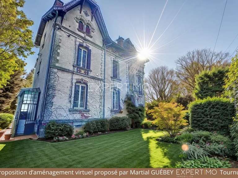House Tournus - 6 bedrooms - 331m²