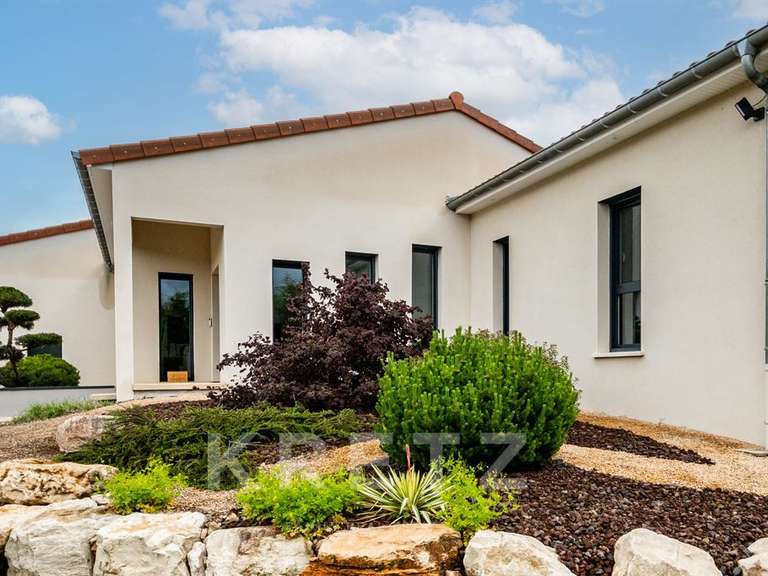 Maison Tournus - 4 chambres - 169m²