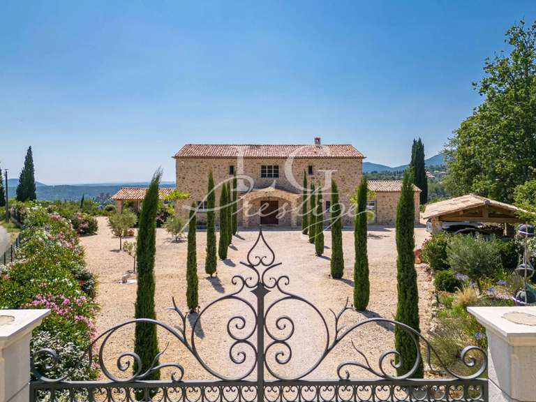 House Tourrettes - 5 bedrooms - 396m²