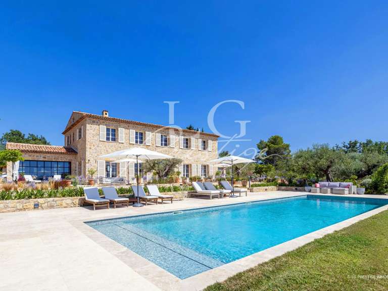 House Tourrettes - 5 bedrooms - 396m²