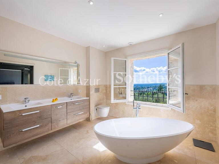 House Tourrettes - 5 bedrooms - 327m²