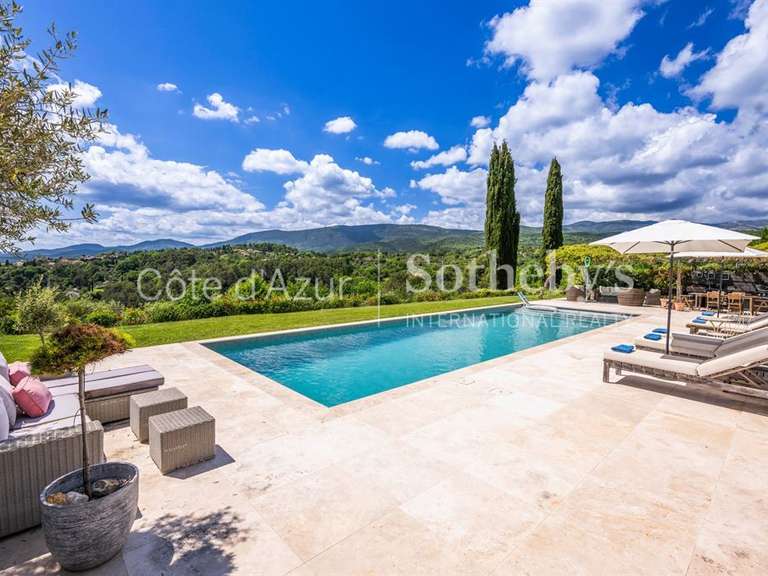 Maison Tourrettes - 5 chambres - 327m²