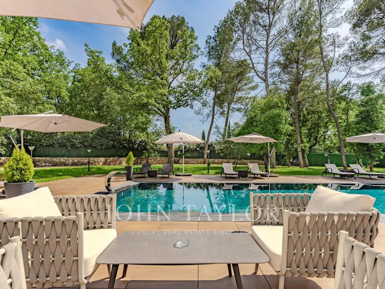 Maison Tourrettes - 6 chambres - 543m²