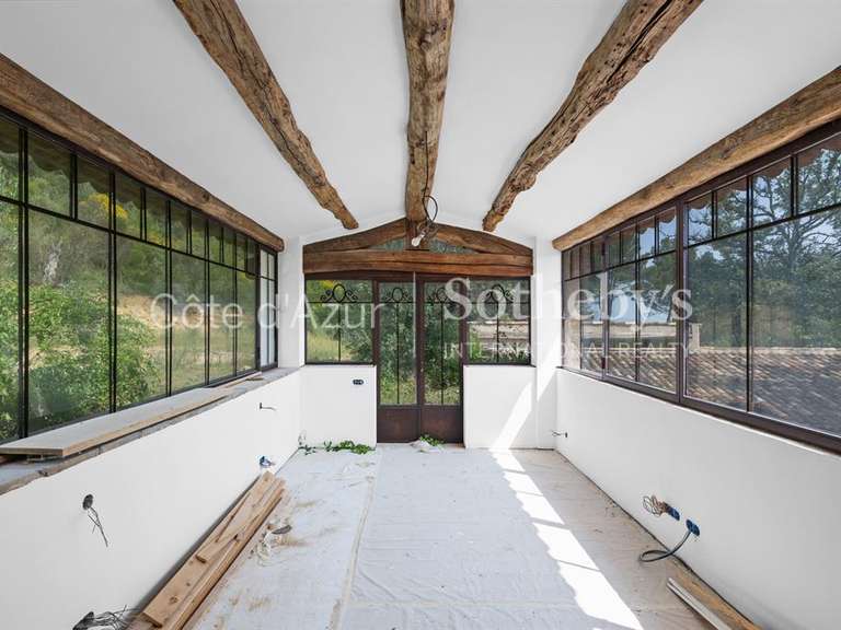 Maison Tourrettes - 4 chambres - 315m²