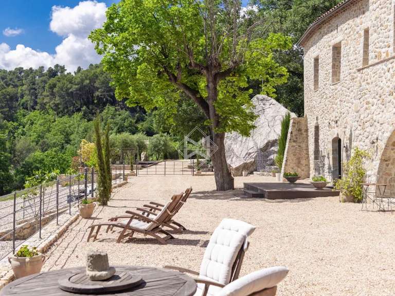 Maison Tourrettes - 5 chambres - 345m²