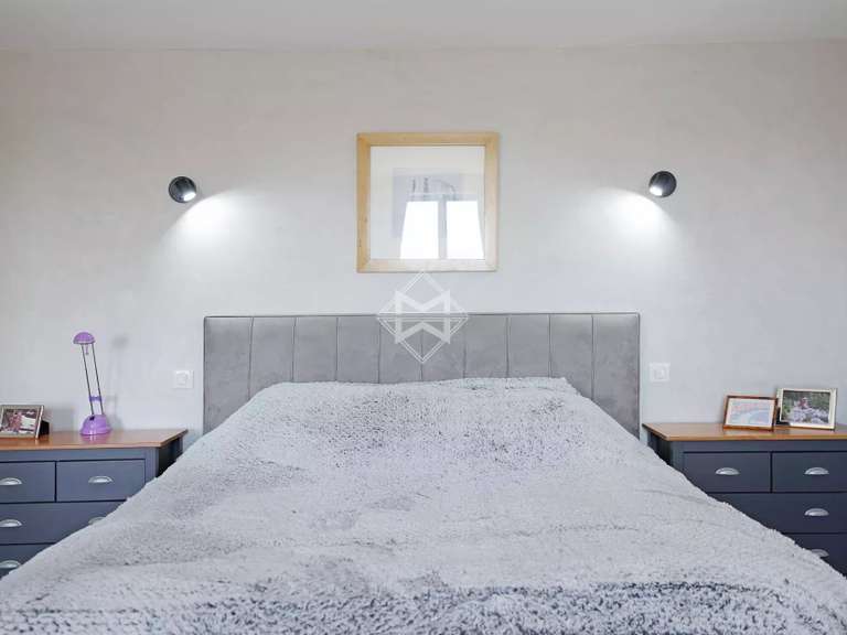 Maison Tourrettes - 5 chambres - 345m²