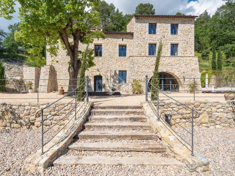 Maison Tourrettes - 5 chambres - 345m²
