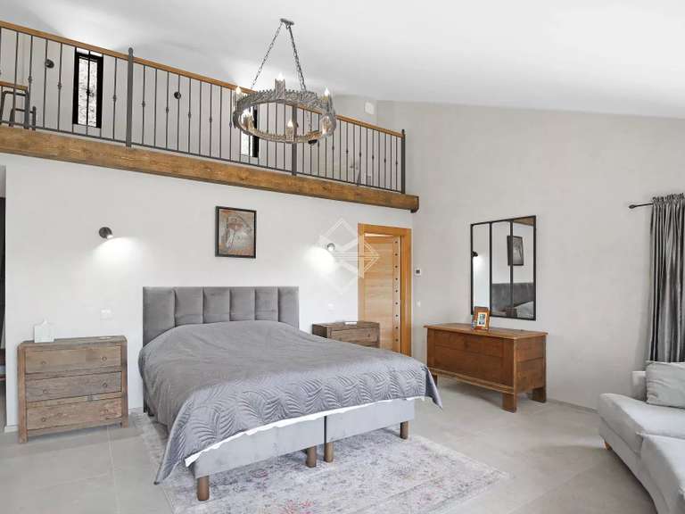 Maison Tourrettes - 5 chambres - 345m²