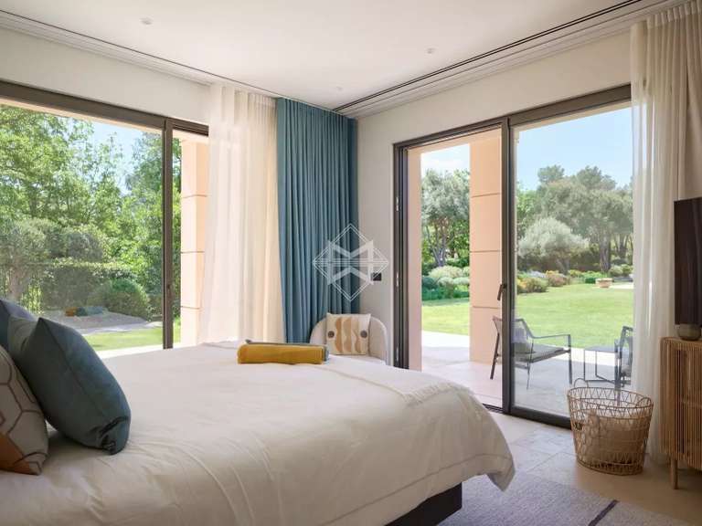 Maison Tourrettes - 7 chambres - 500m²