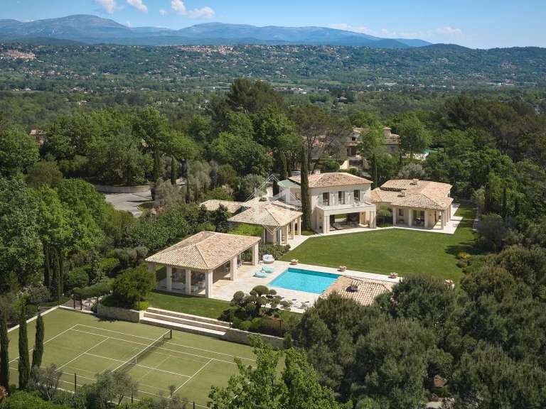 Maison Tourrettes - 7 chambres - 500m²