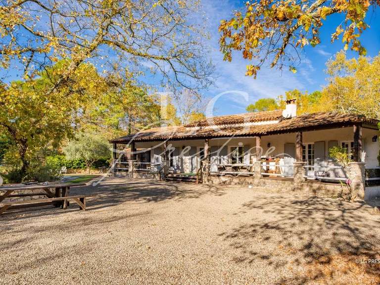 Maison Tourrettes - 173m²