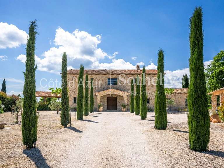Maison Tourrettes - 5 chambres - 327m²