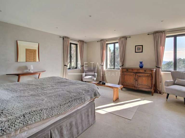 Maison Tourrettes - 5 chambres - 345m²