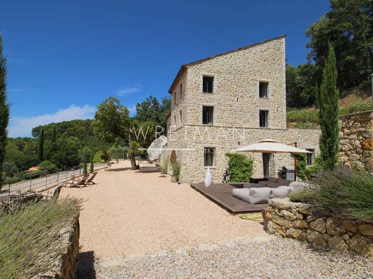 Maison Tourrettes - 5 chambres - 345m²