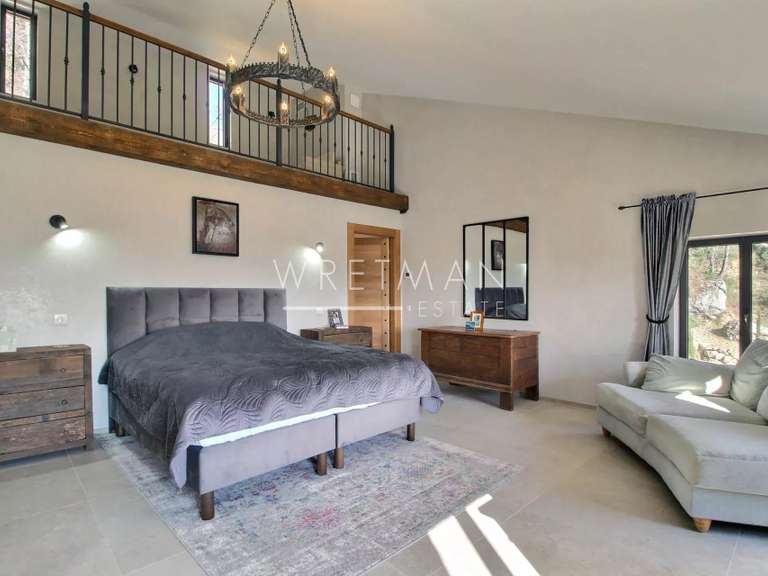 Maison Tourrettes - 5 chambres - 345m²