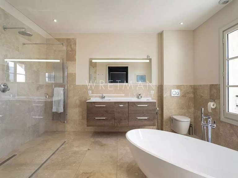 Maison Tourrettes - 5 chambres - 430m²