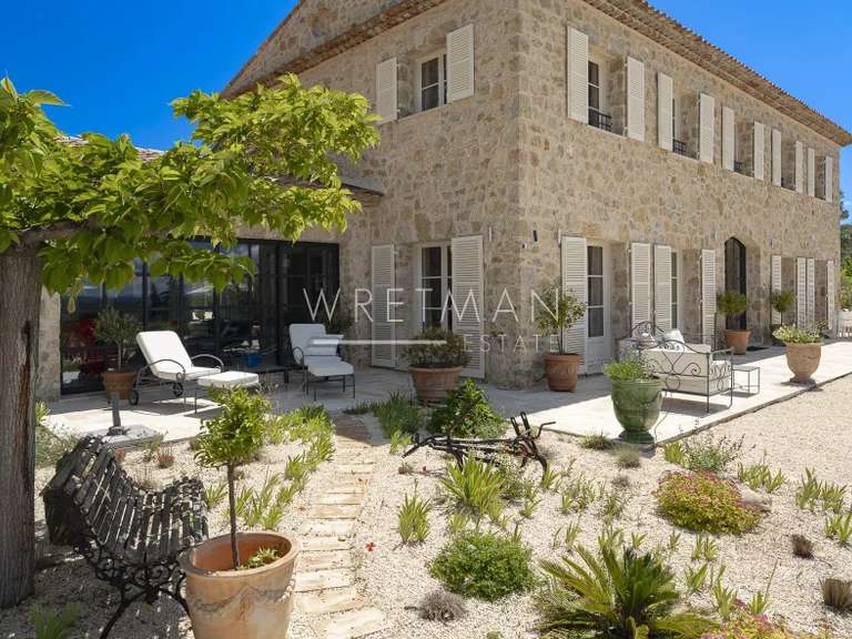 Maison Tourrettes - 5 chambres - 430m²