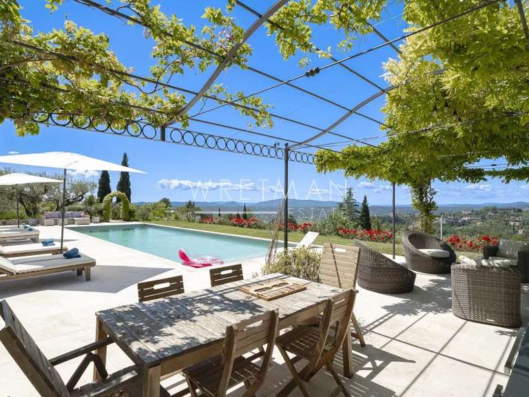 Maison Tourrettes - 5 chambres - 430m²