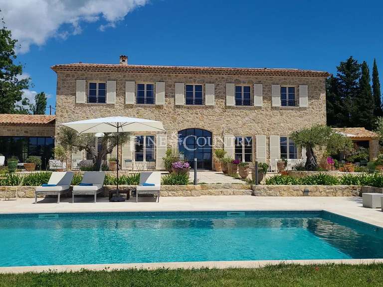 Maison Tourrettes - 5 chambres - 328m²