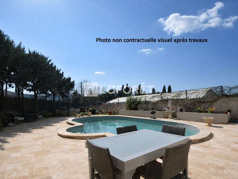 Maison Tourrettes - 4 chambres - 302m²