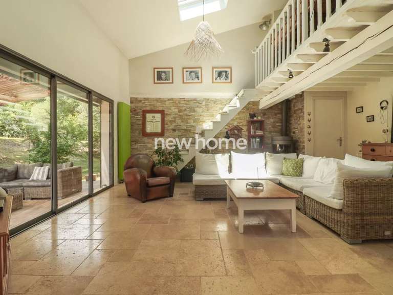 Maison Tourrettes - 3 chambres - 180m²