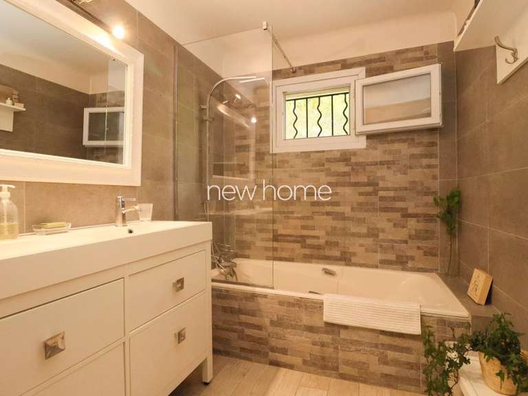 Maison Tourrettes - 3 chambres - 180m²