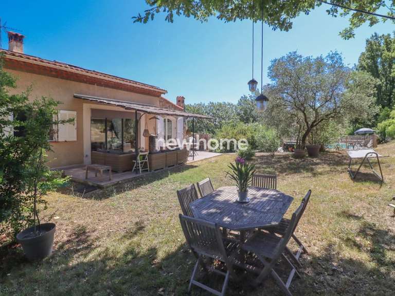 Maison Tourrettes - 3 chambres - 180m²