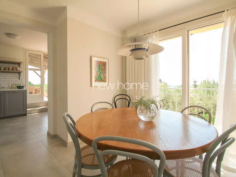 Maison Tourrettes - 3 chambres - 130m²