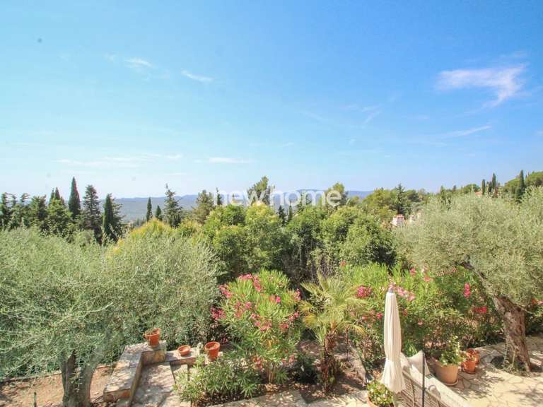 House Tourrettes - 3 bedrooms - 130m²