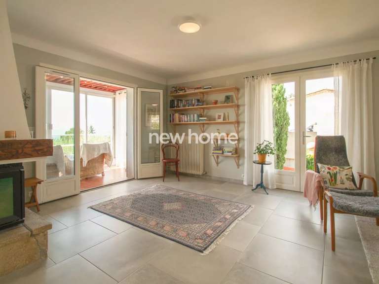 House Tourrettes - 3 bedrooms - 130m²