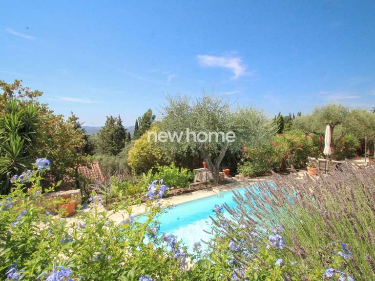 House Tourrettes - 3 bedrooms - 130m²