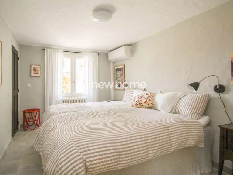 House Tourrettes - 3 bedrooms - 130m²