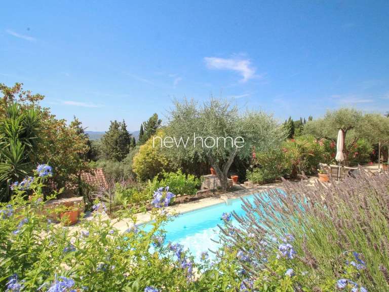 Maison Tourrettes - 3 chambres - 130m²