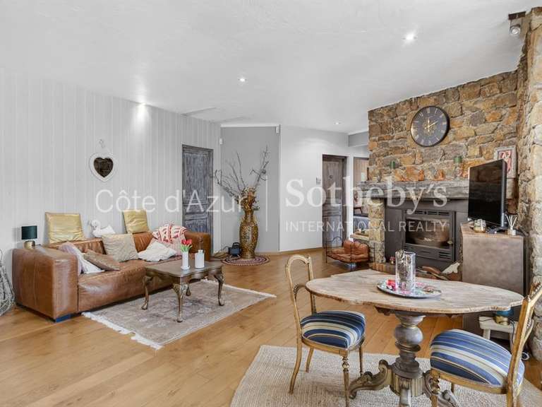 Maison Tourrettes - 5 chambres - 173m²