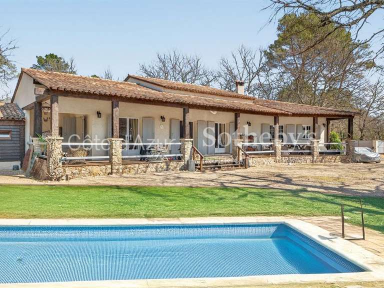 Maison Tourrettes - 5 chambres - 173m²