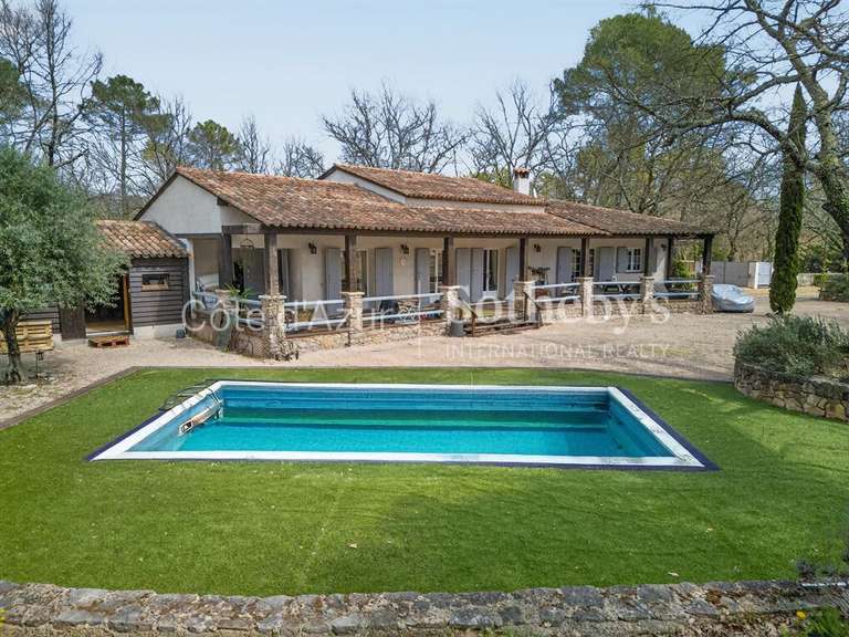 Maison Tourrettes - 5 chambres - 173m²