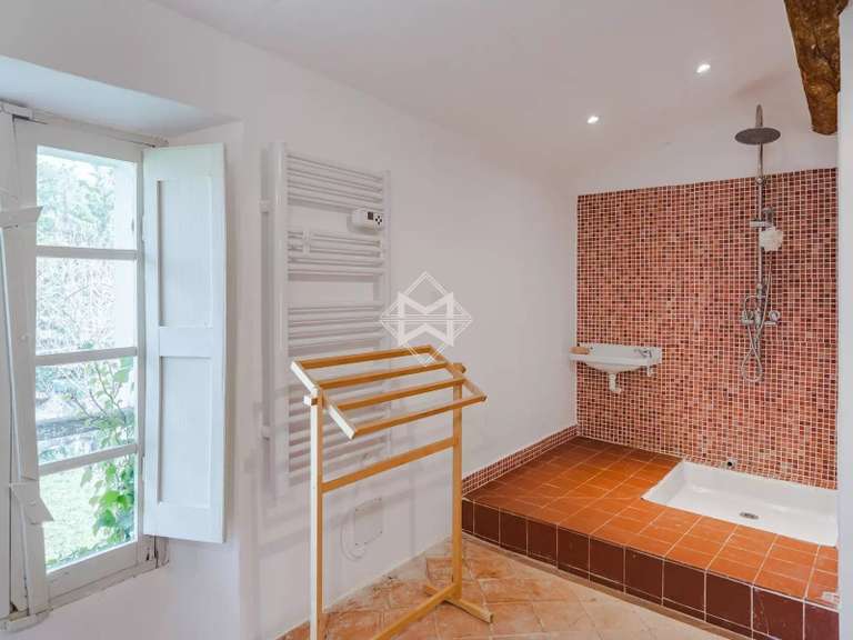 Maison Tourrettes - 4 chambres - 372m²