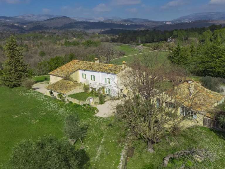 Maison Tourrettes - 4 chambres - 372m²