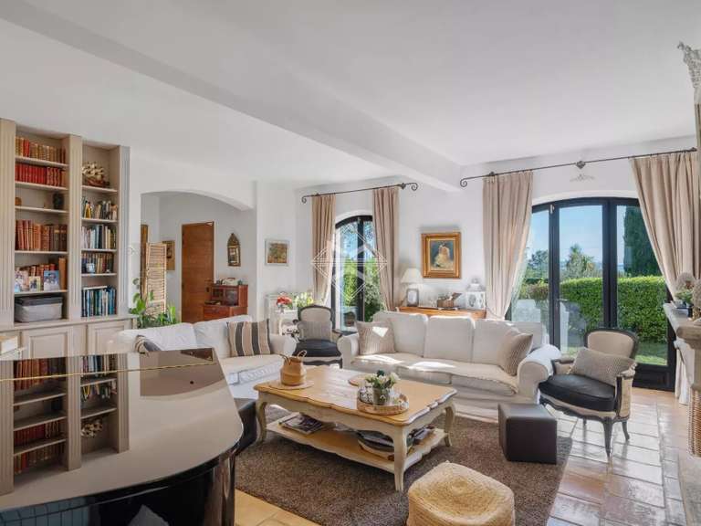 House Tourrettes - 5 bedrooms - 196m²