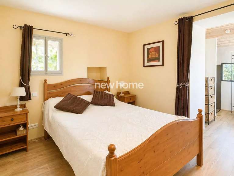 Maison Tourrettes - 3 chambres - 110m²