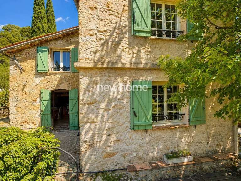 Maison Tourrettes - 3 chambres - 110m²