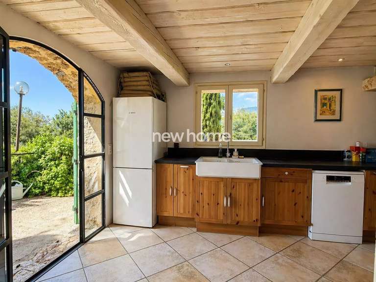 Maison Tourrettes - 3 chambres - 110m²