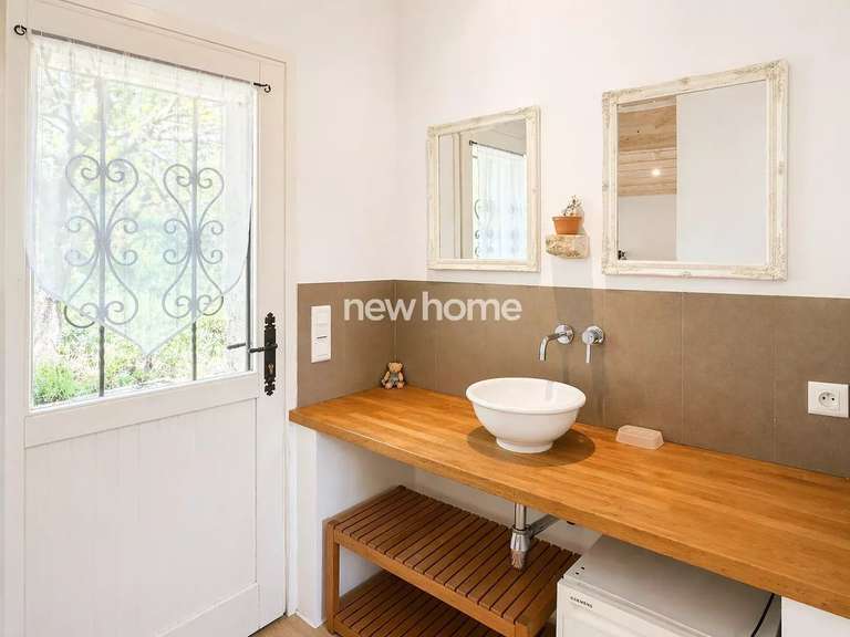 Maison Tourrettes - 3 chambres - 110m²