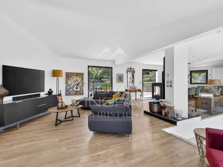 Maison Tourrettes - 4 chambres - 291m²